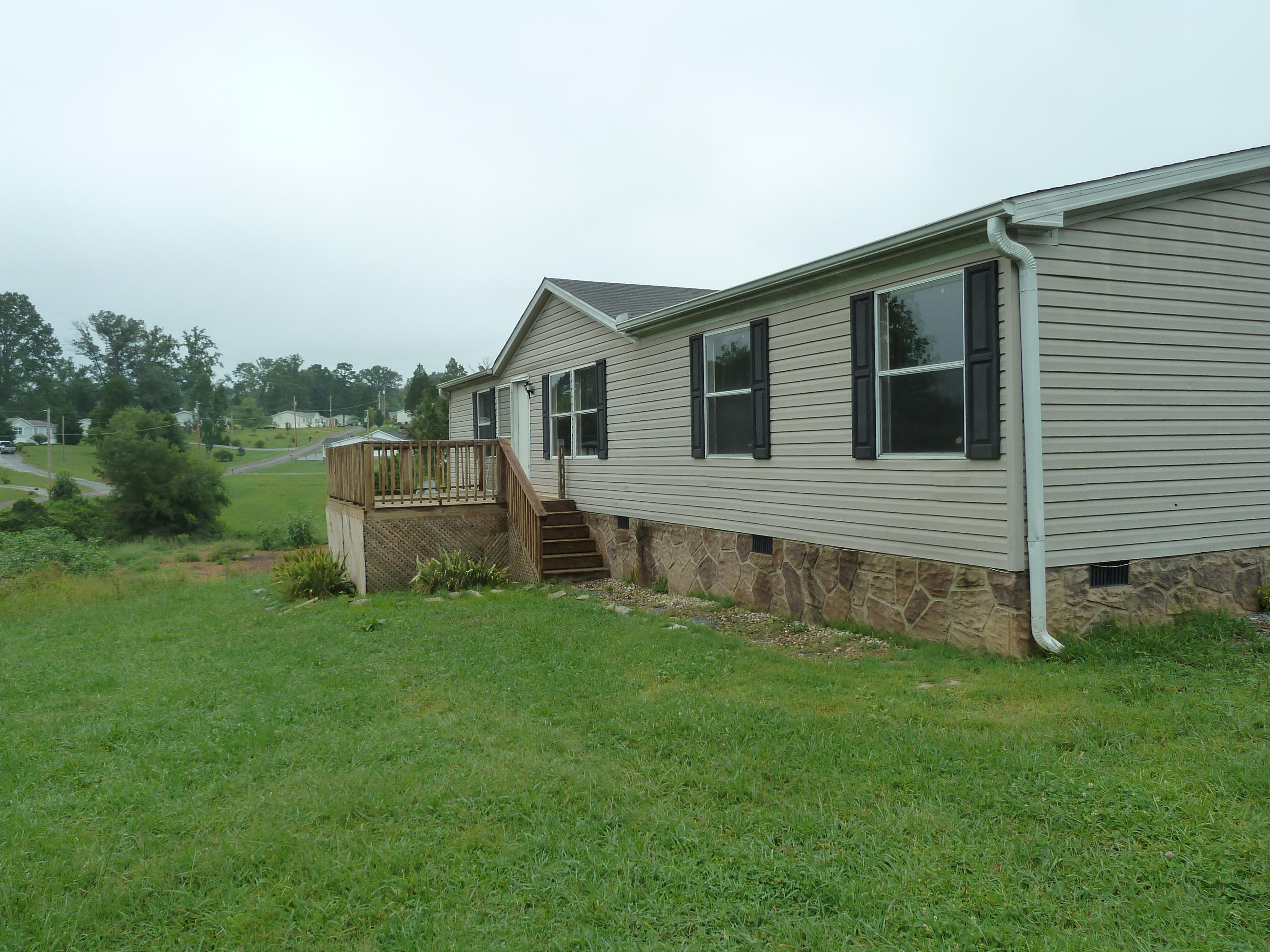 4310 Diamond Valley Road Kodak, TN 37764 - Photo 17 of 24 P1130335