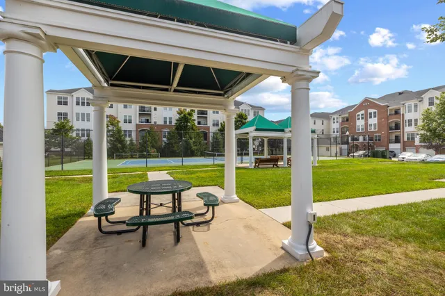 $420,000 | 6155 Shadywood, Unit 204, Elkridge, MD 21075