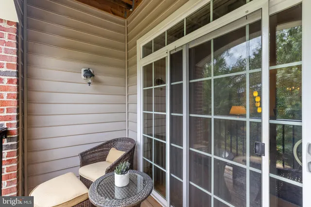 $420,000 | 6155 Shadywood, Unit 204, Elkridge, MD 21075