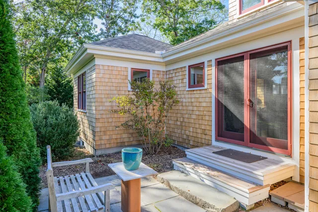 $1,350,000 | 35 Tracy Lane, Eastham, MA 02642