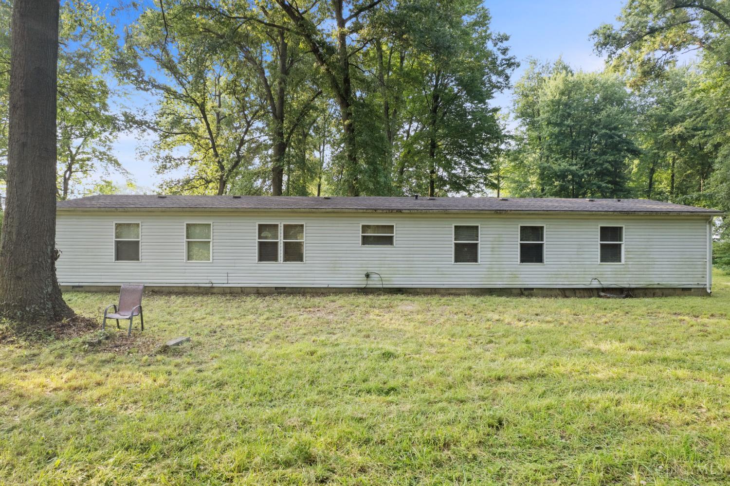 6463 Hunt Road Blanchester, OH 45107 - Photo 7 of 36