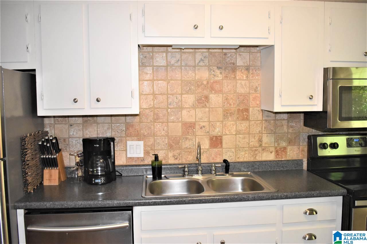 3429 Sandner Court, Unit A Birmingham, AL 35209 - Photo 6 of 29