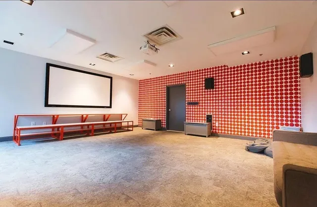 a view of a livingroom with furniture