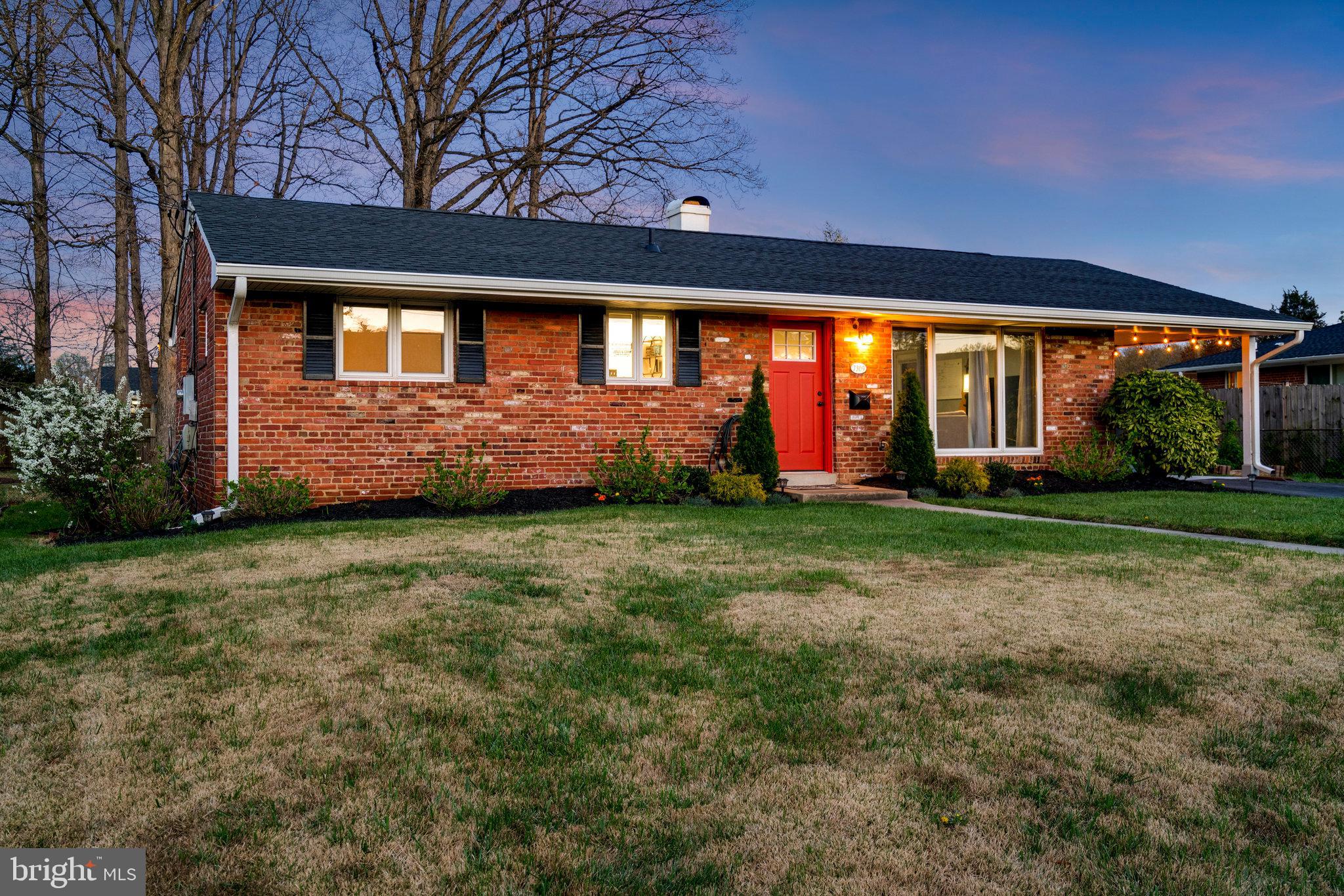 7309 Loisdale Road Springfield, VA 22150 - Photo 5 of 54