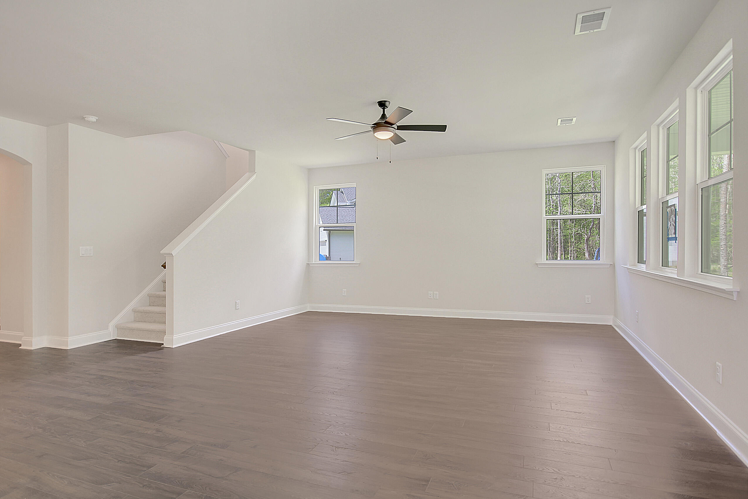 138 Kay Street Ridgeville, SC 29472 - Photo 3 of 44 138 Kay Street Living Room