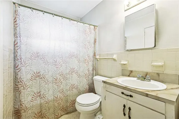 $239,000 | 309 Sophia Street, River Ridge, LA 70123