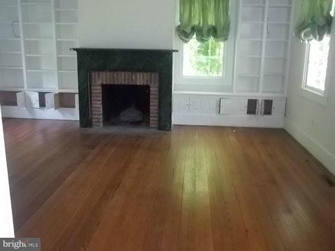 657 Herald Harbor Road Crownsville, MD 21032 - Photo 11 of 21 Dining Room 1