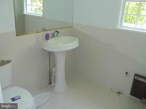 657 Herald Harbor Road Crownsville, MD 21032 - Photo 14 of 21 Bath (FULL)