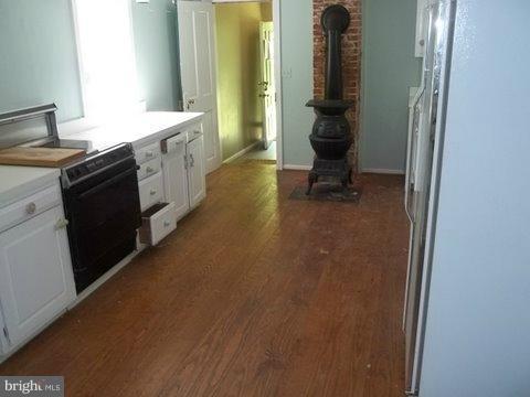 657 Herald Harbor Road Crownsville, MD 21032 - Photo 6 of 21 KITCHEN 1