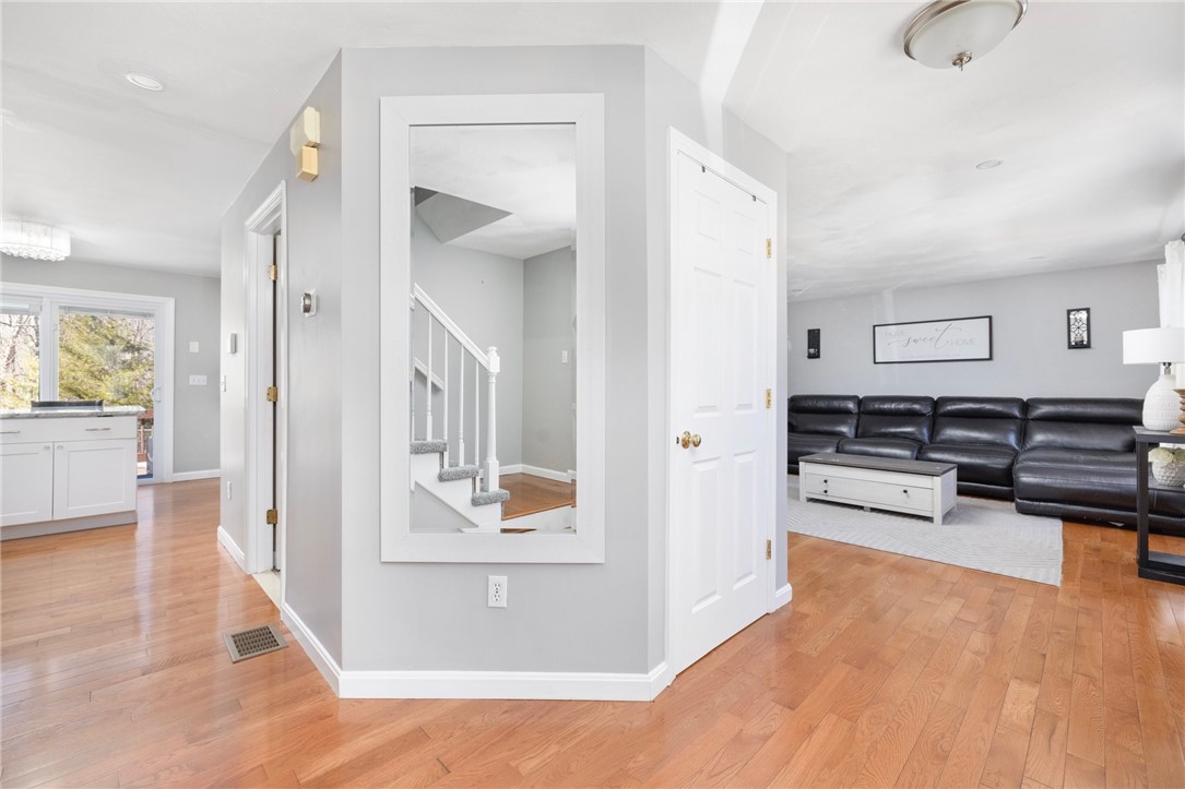 38 Ginger Trail Coventry, RI 02816 - Photo 3 of 42