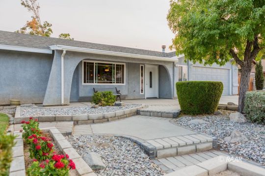 721 West Wasp Avenue Ridgecrest, CA 93555 - Photo 4 of 35 Gallery Image 4