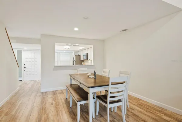 $469,000 | 3130 Eagles Landing Circle West, Clearwater, FL 33761