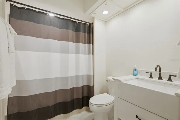 $469,000 | 3130 Eagles Landing Circle West, Clearwater, FL 33761