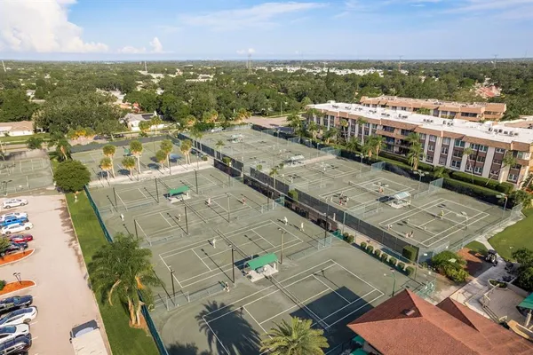 $469,000 | 3130 Eagles Landing Circle West, Clearwater, FL 33761