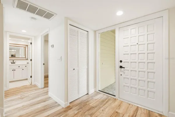 $469,000 | 3130 Eagles Landing Circle West, Clearwater, FL 33761