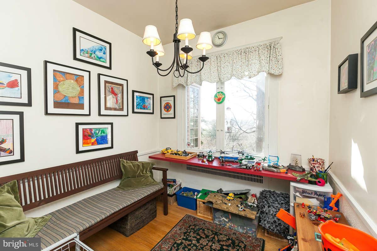 1229 Roundhill Road Baltimore, MD 21218 - Photo 12 of 30 Interior (General)