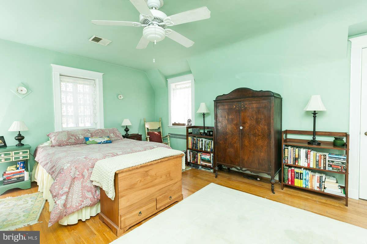 1229 Roundhill Road Baltimore, MD 21218 - Photo 15 of 30 Bedroom (Master)