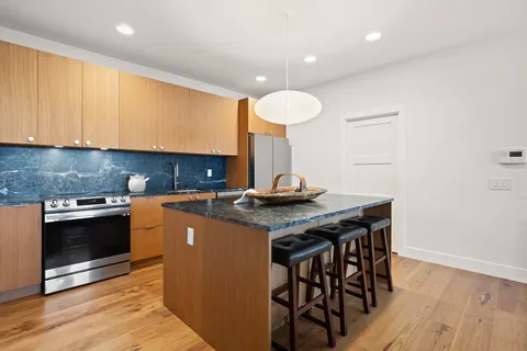 $679,500 | 8616 Ipswich Bay Drive, Austin, TX 78747