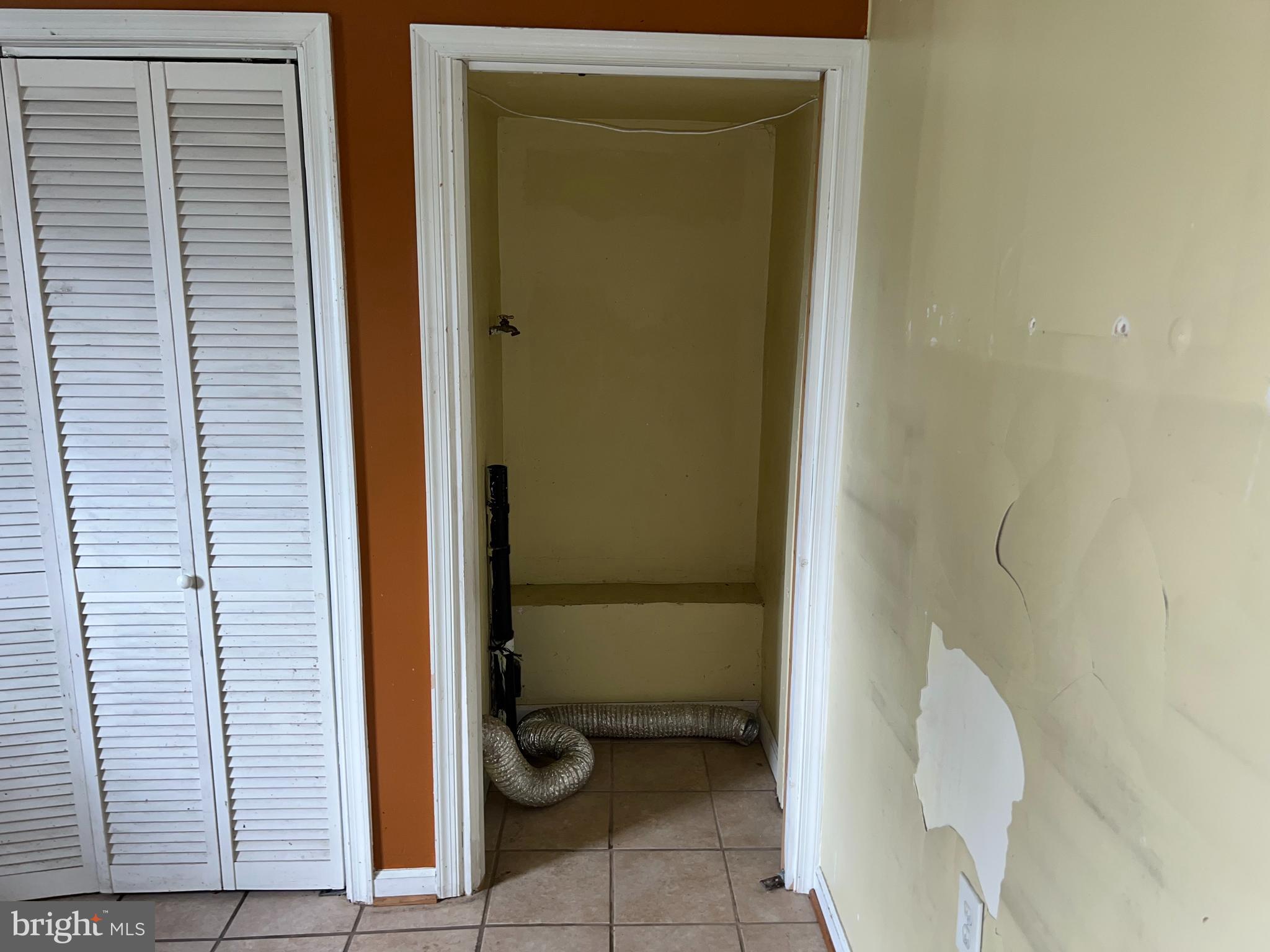 126 Sollers Point Road Baltimore, MD 21222 - Photo 8 of 10 Laundry area