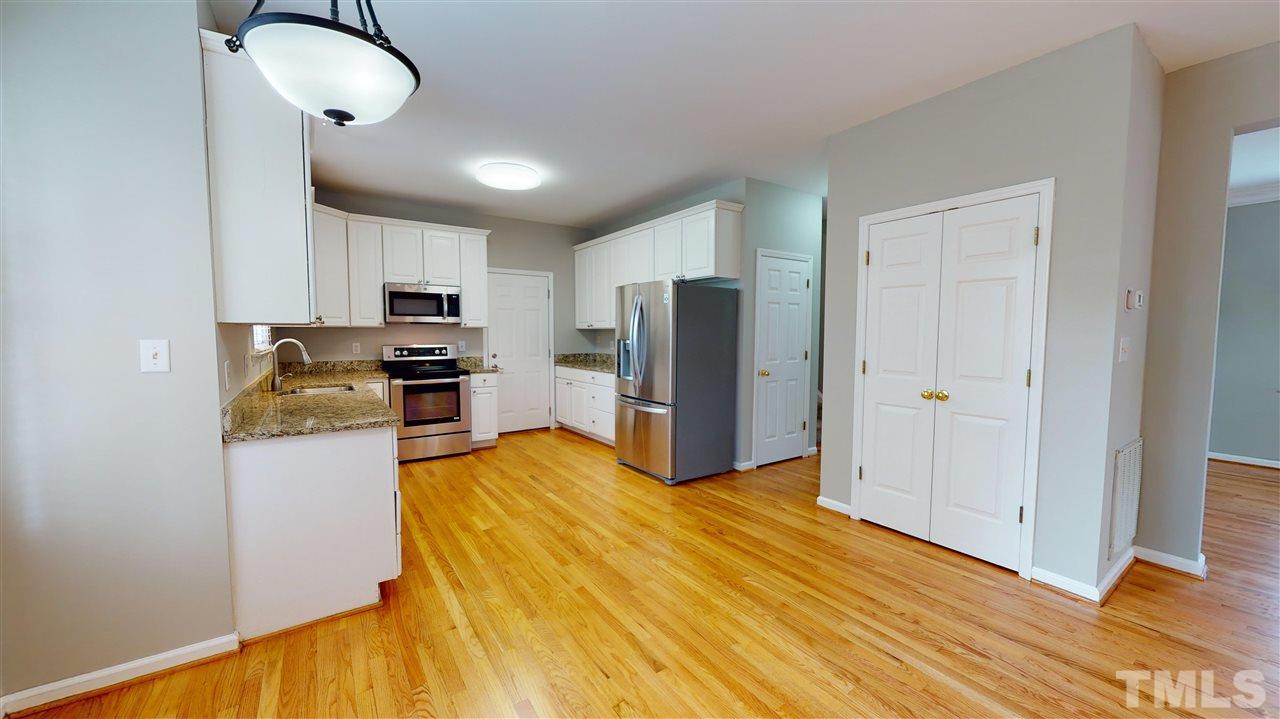 5314 Dover Ridge Lane Durham, NC 27712 - Photo 11 of 29 Gallery Image 11