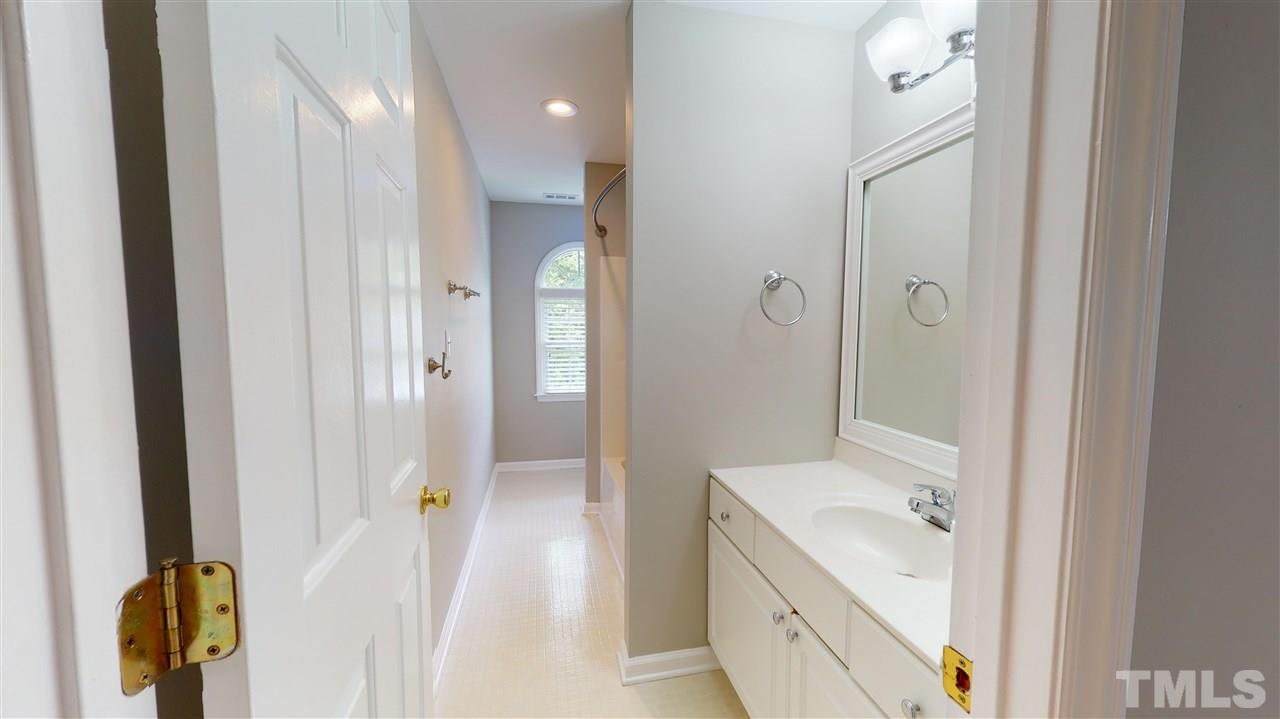 5314 Dover Ridge Lane Durham, NC 27712 - Photo 22 of 29 Gallery Image 22