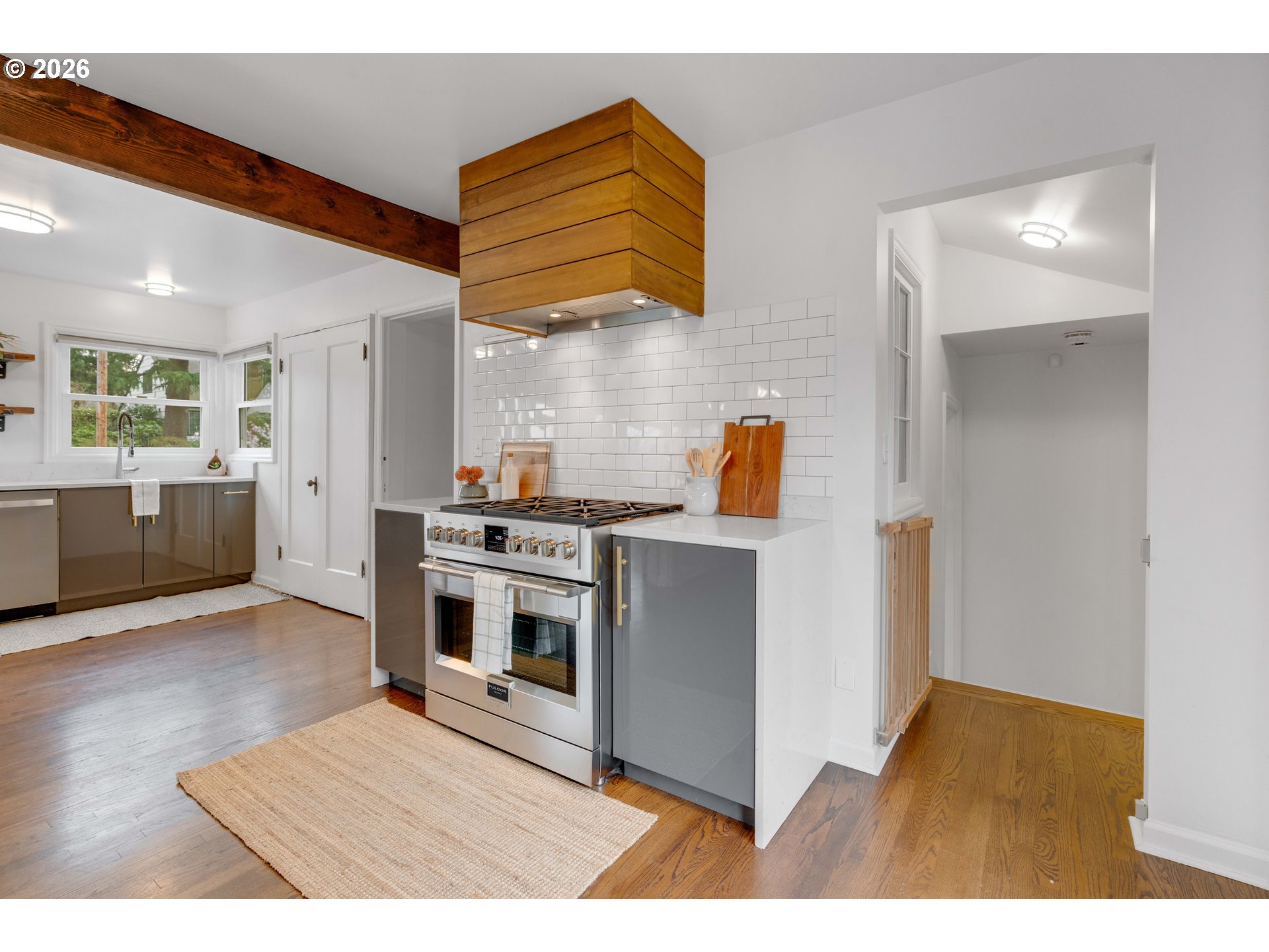 5631 Northeast 23rd Avenue Portland, OR 97211 - Photo 14 of 37