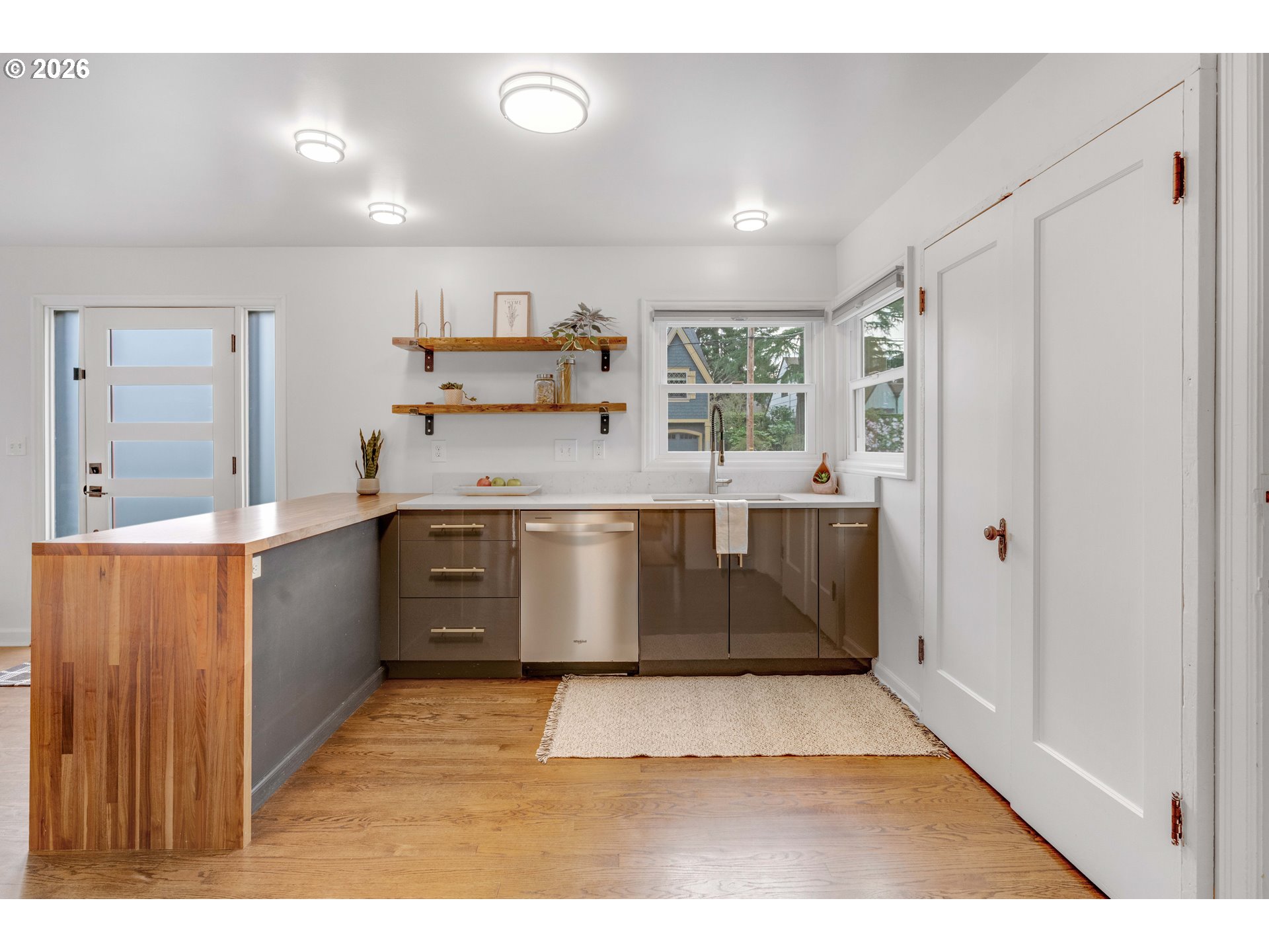 5631 Northeast 23rd Avenue Portland, OR 97211 - Photo 10 of 37