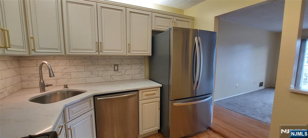 871 Juniper Way Mahwah, NJ 07430 - Photo 3 of 15