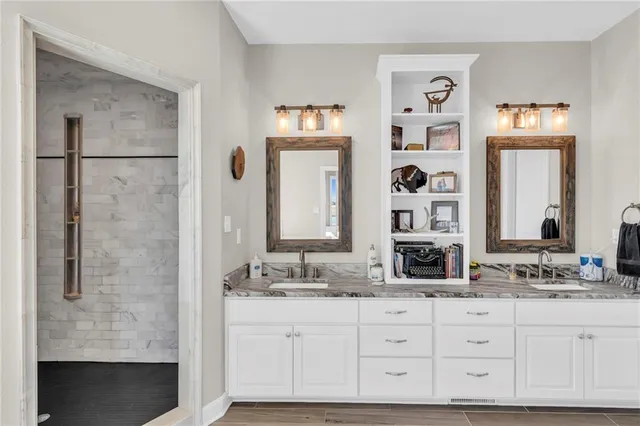 $1,150,000 | 9530 Northwest Caldwell Road, Kidder, MO 64649