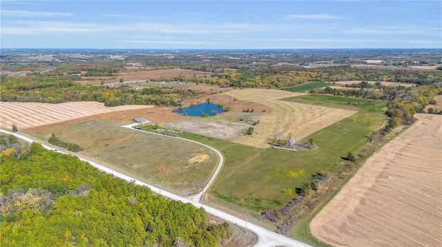 $1,150,000 | 9530 Northwest Caldwell Road, Kidder, MO 64649