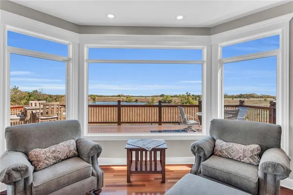 $1,150,000 | 9530 Northwest Caldwell Road, Kidder, MO 64649