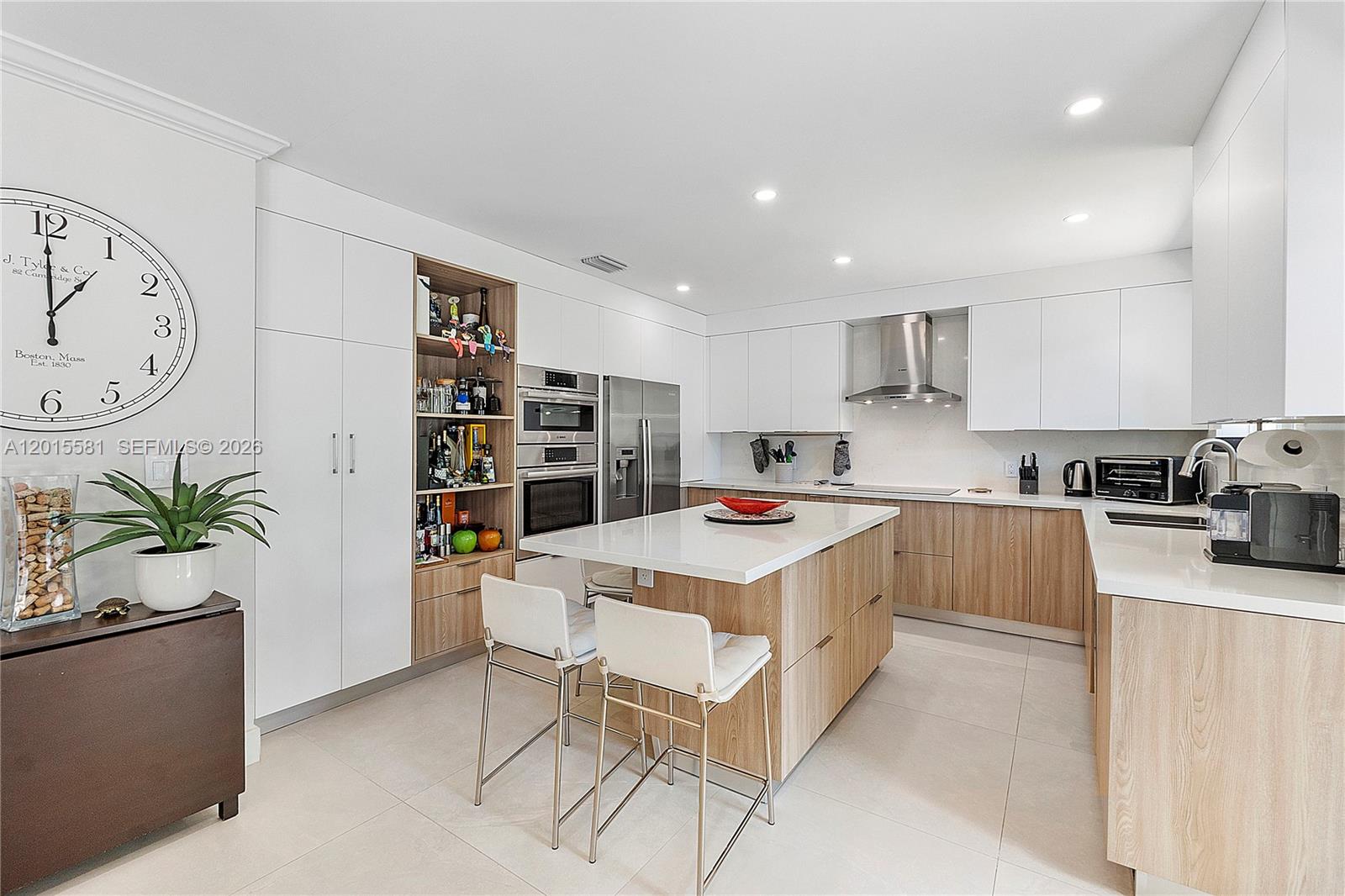 301 Hampton Lane Key Biscayne, FL 33149 - Photo 19 of 34