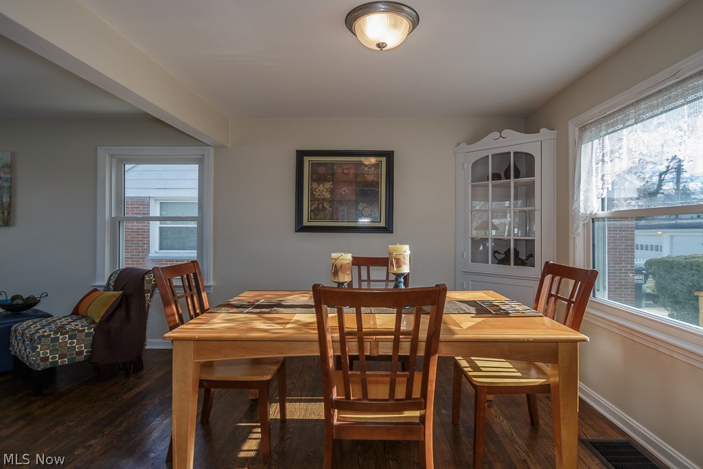 4502 Laurel Road Cleveland, OH 44121 - Photo 17 of 31