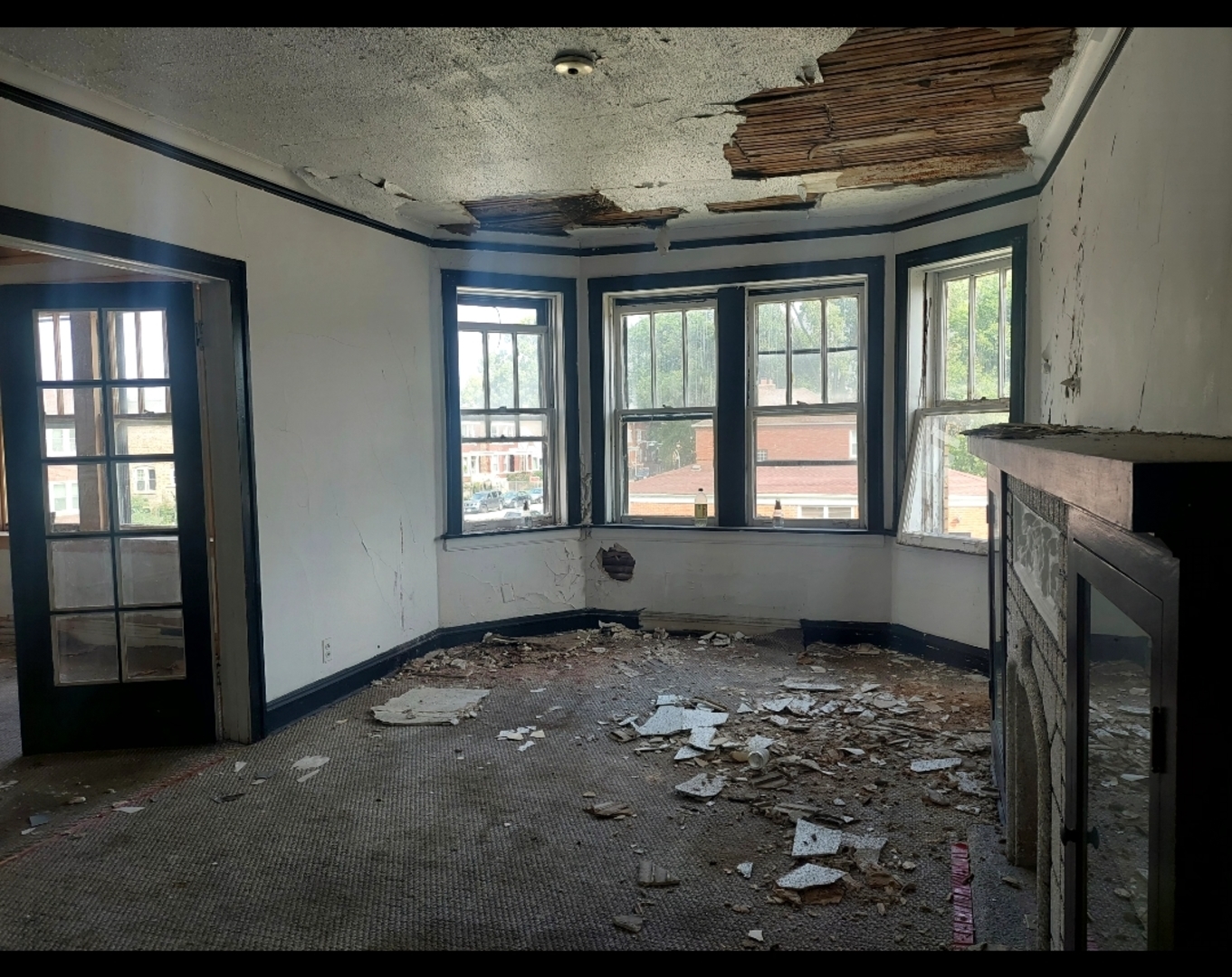 953 West 68th Street Chicago, IL 60621 - Photo 5 of 13