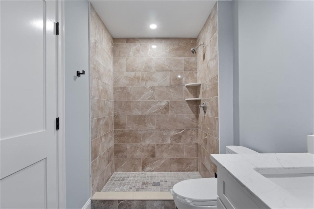 20-35 Shuttleworth Place Dedham, MA 02026 - Photo 19 of 27