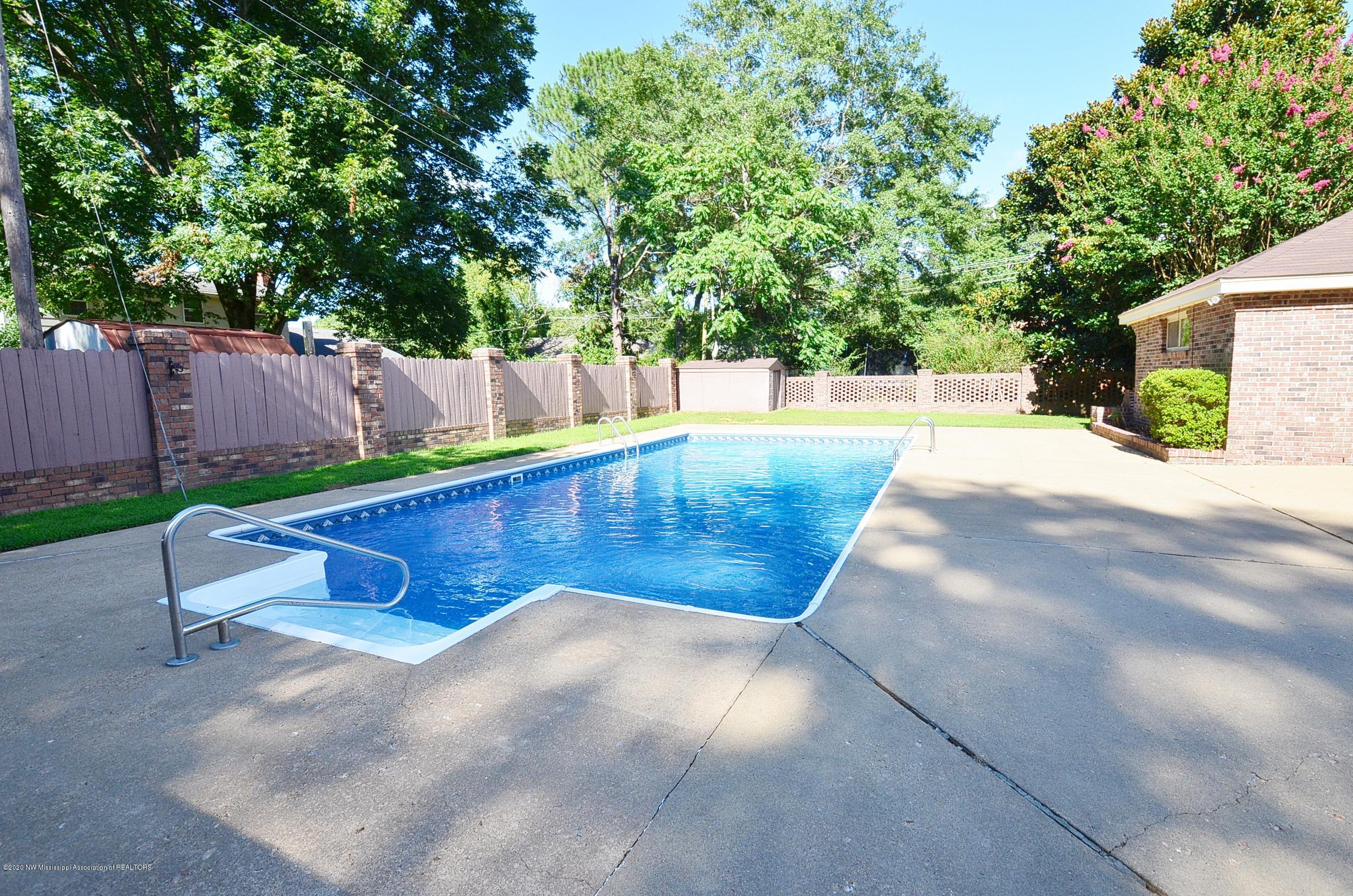 Inground pool2