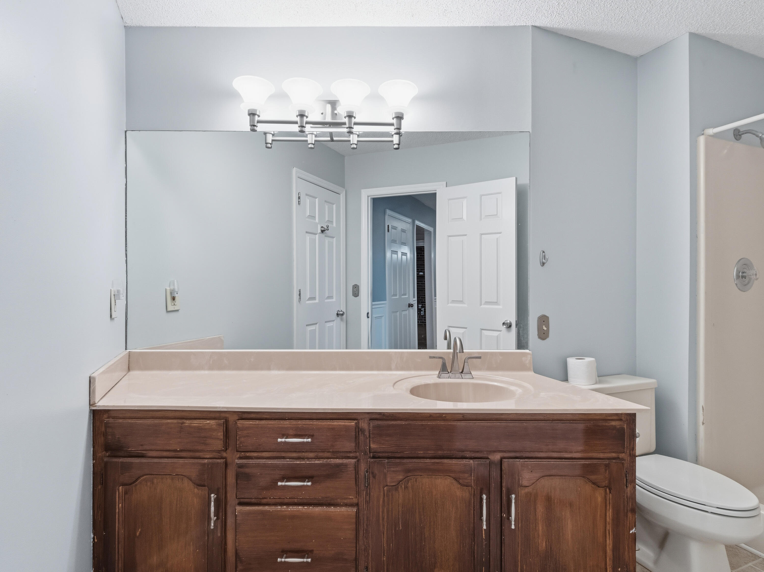 9002 Quail Run Drive Chattanooga, TN 37421 - Photo 12 of 19 Primary Bath
