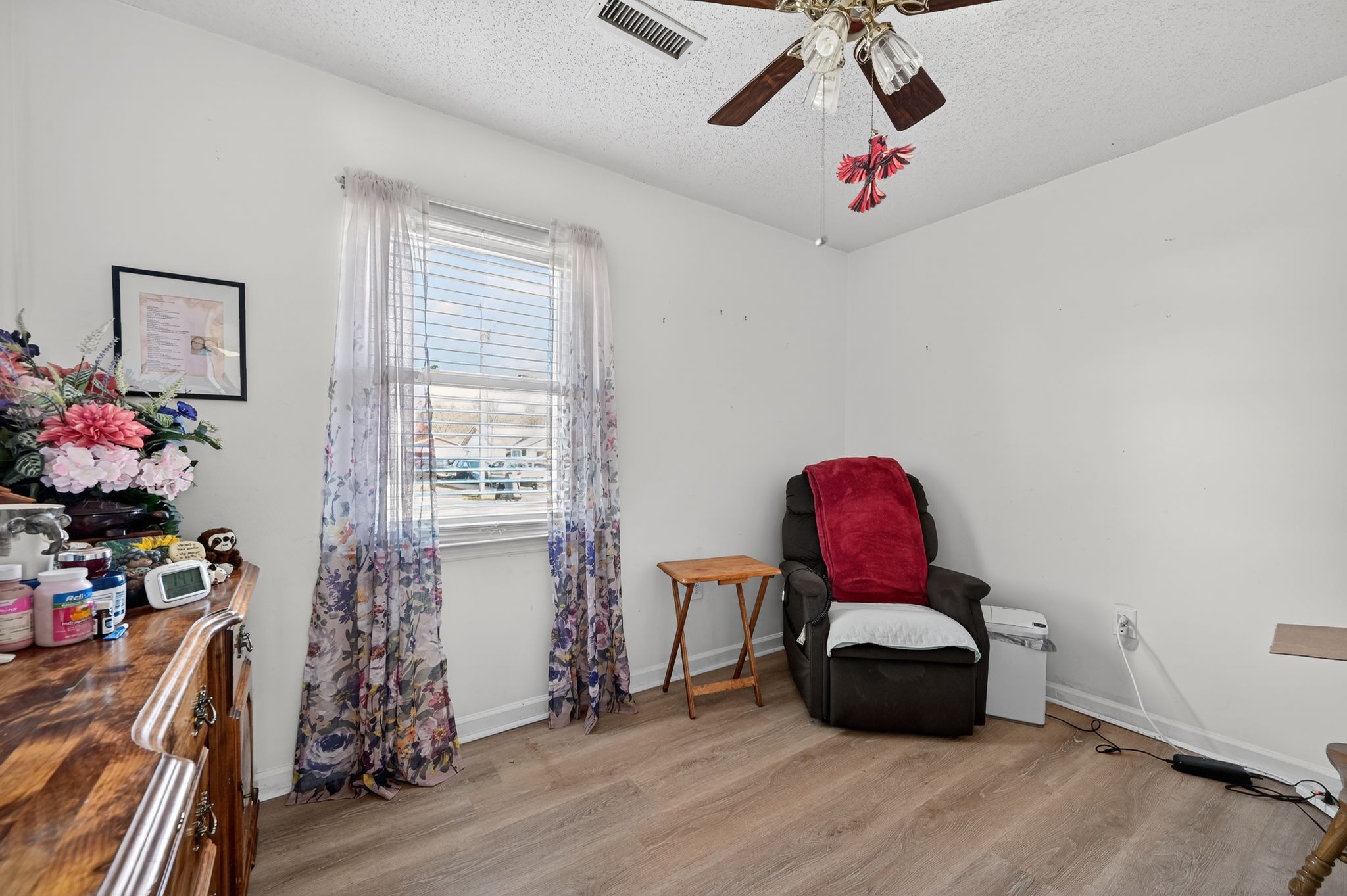 103 Reaves Cove Road Columbia, TN 38401 - Photo 10 of 24 a room with toys and wooden floor