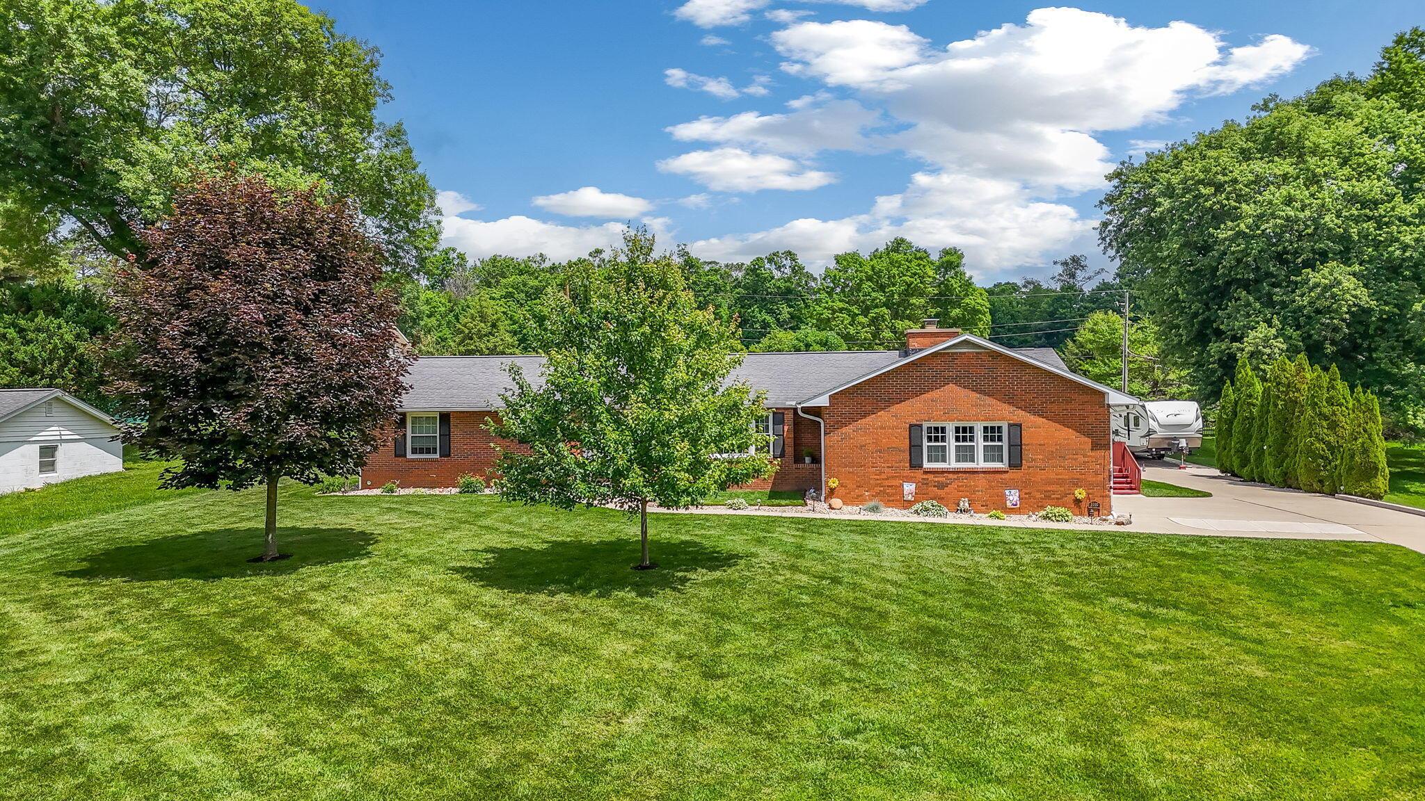 1030 Rhoda Lane Northeast Lancaster, OH 43130 - Photo 2 of 61 Almost 3/4 acre