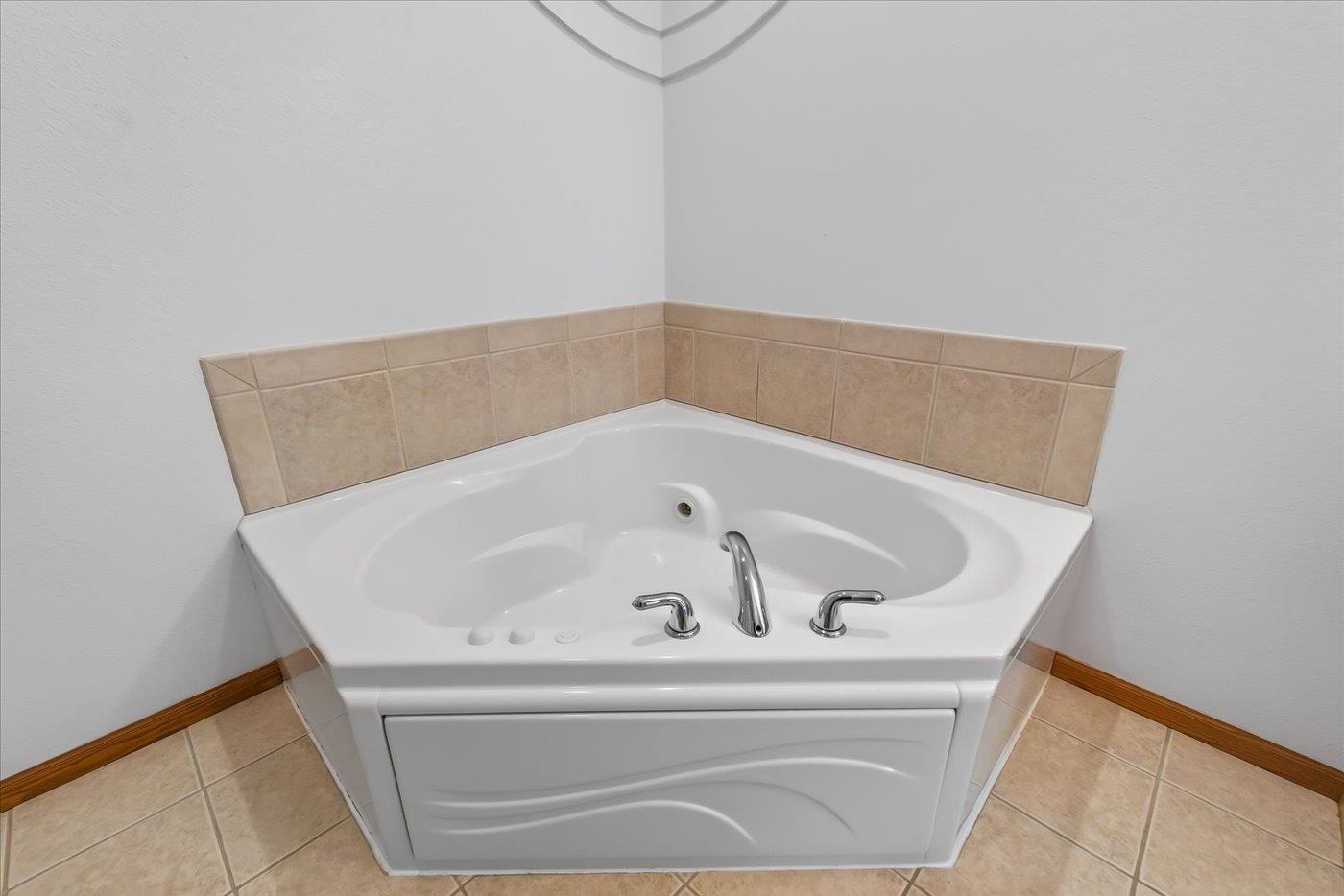 W11563 Island View Court Lodi, WI 53555 - Photo 30 of 51