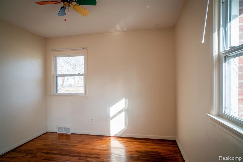 3686 Orchardview Avenue Rochester Hills, MI 48307 - Photo 8 of 21