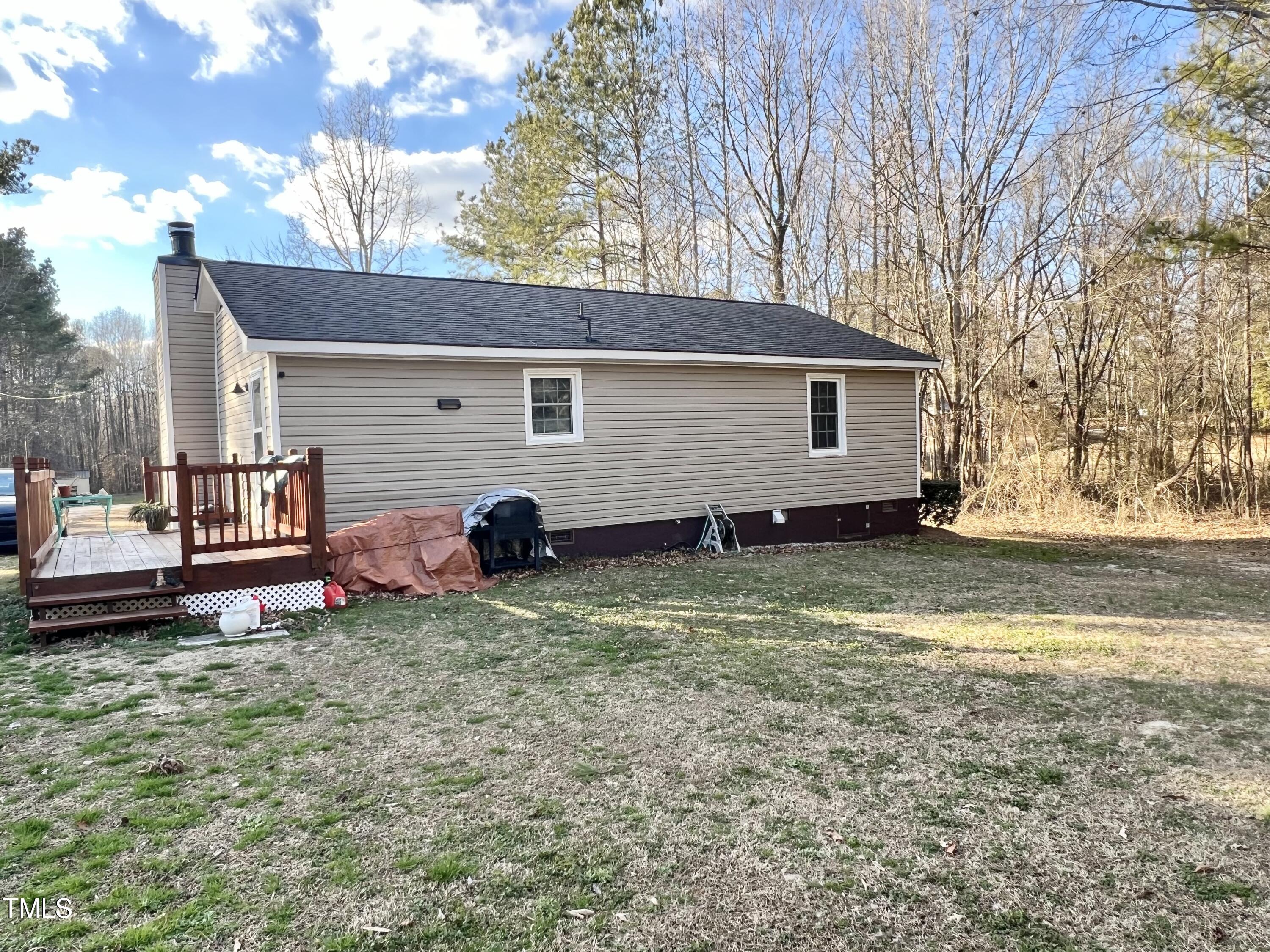 811 Cheves Road Zebulon, NC 27597 - Photo 2 of 7 811 Cheves rd 3