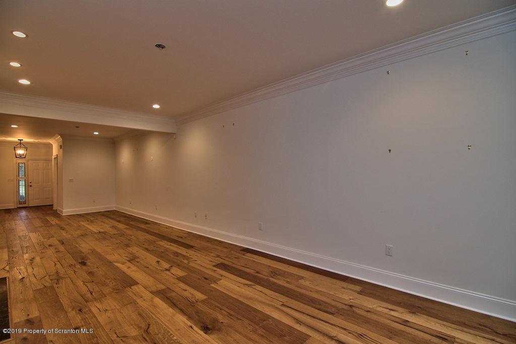 113 Wyndham Road Clarks Summit, PA 18411 - Photo 13 of 47 Gallery Image 13