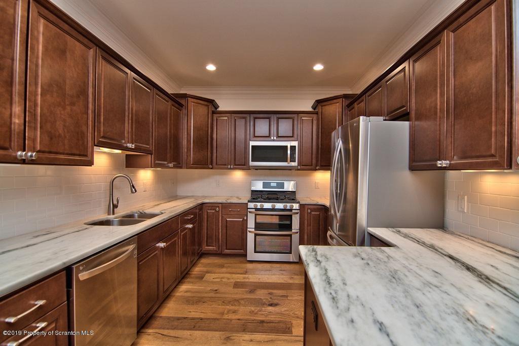 113 Wyndham Road Clarks Summit, PA 18411 - Photo 8 of 47 Gallery Image 8