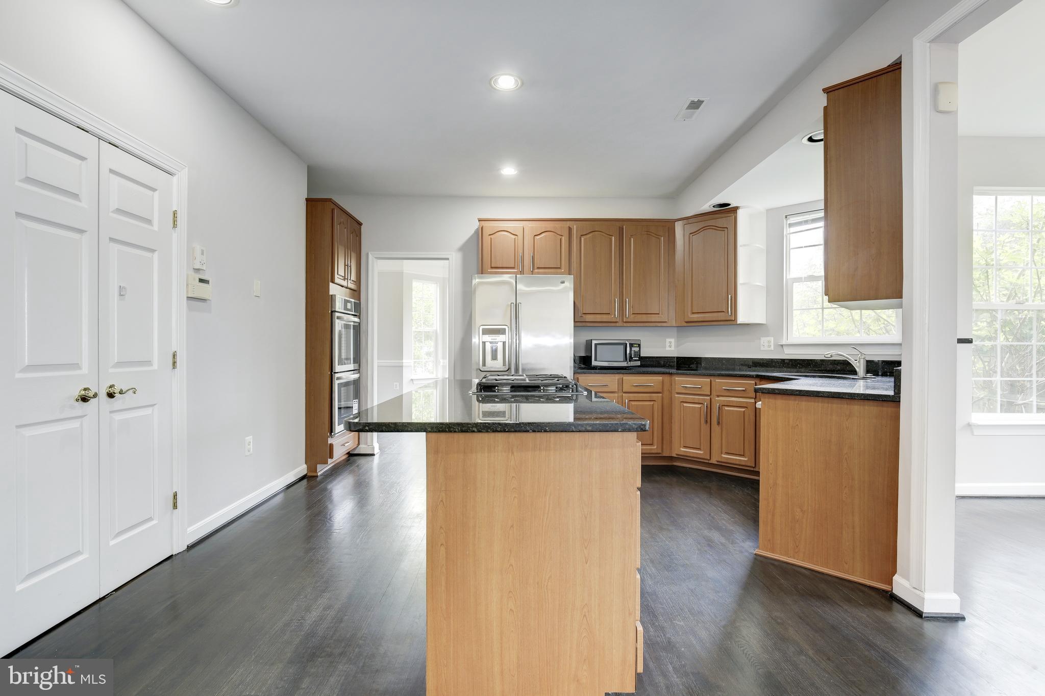 2048 Madrillon Road Vienna, VA 22182 - Photo 13 of 59 kitchen