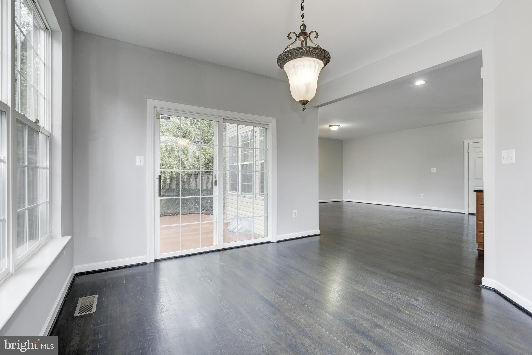 2048 Madrillon Road Vienna, VA 22182 - Photo 19 of 59 morning room/breakfast room