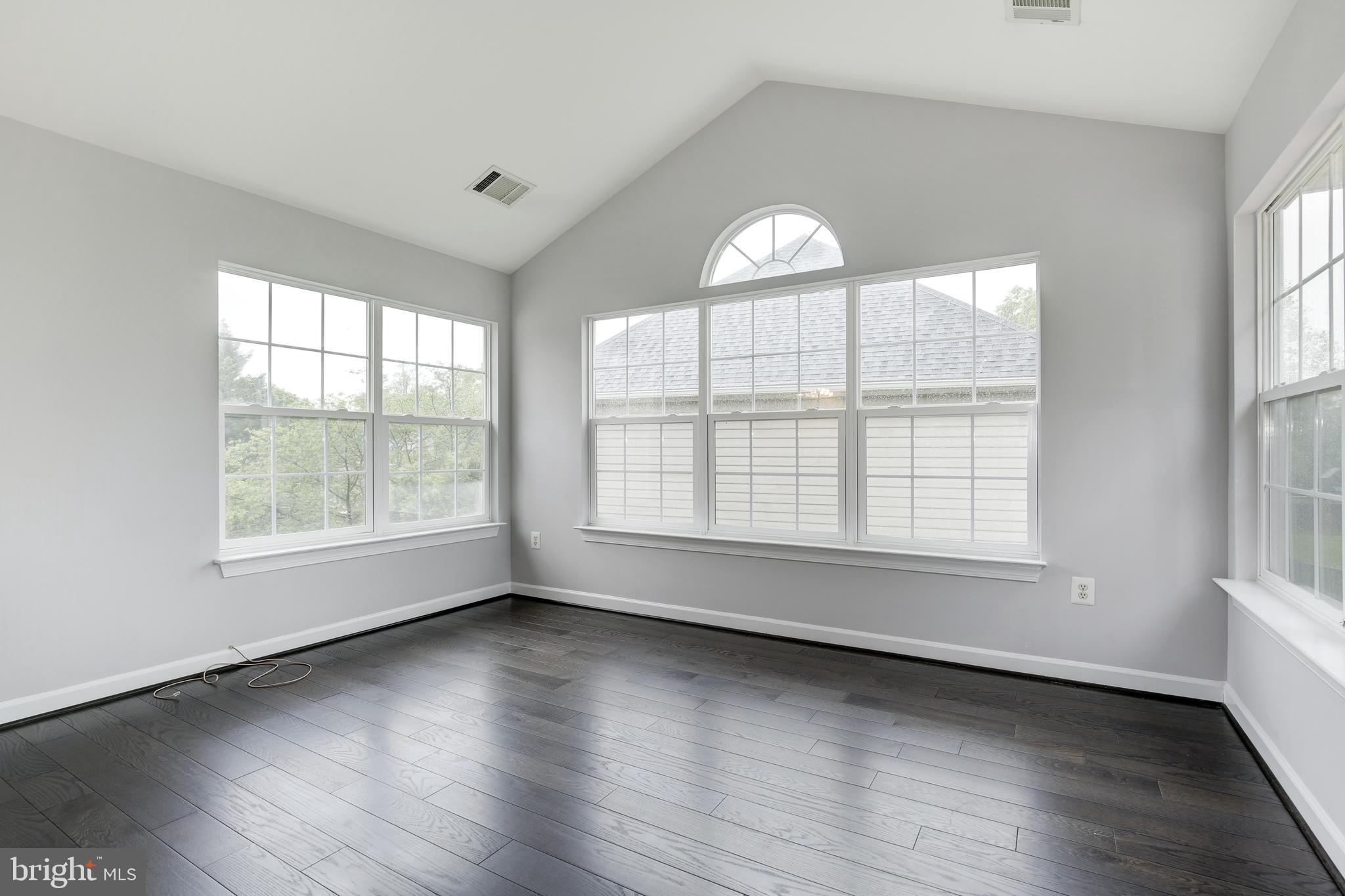 2048 Madrillon Road Vienna, VA 22182 - Photo 30 of 59 primary suite- sitting room
