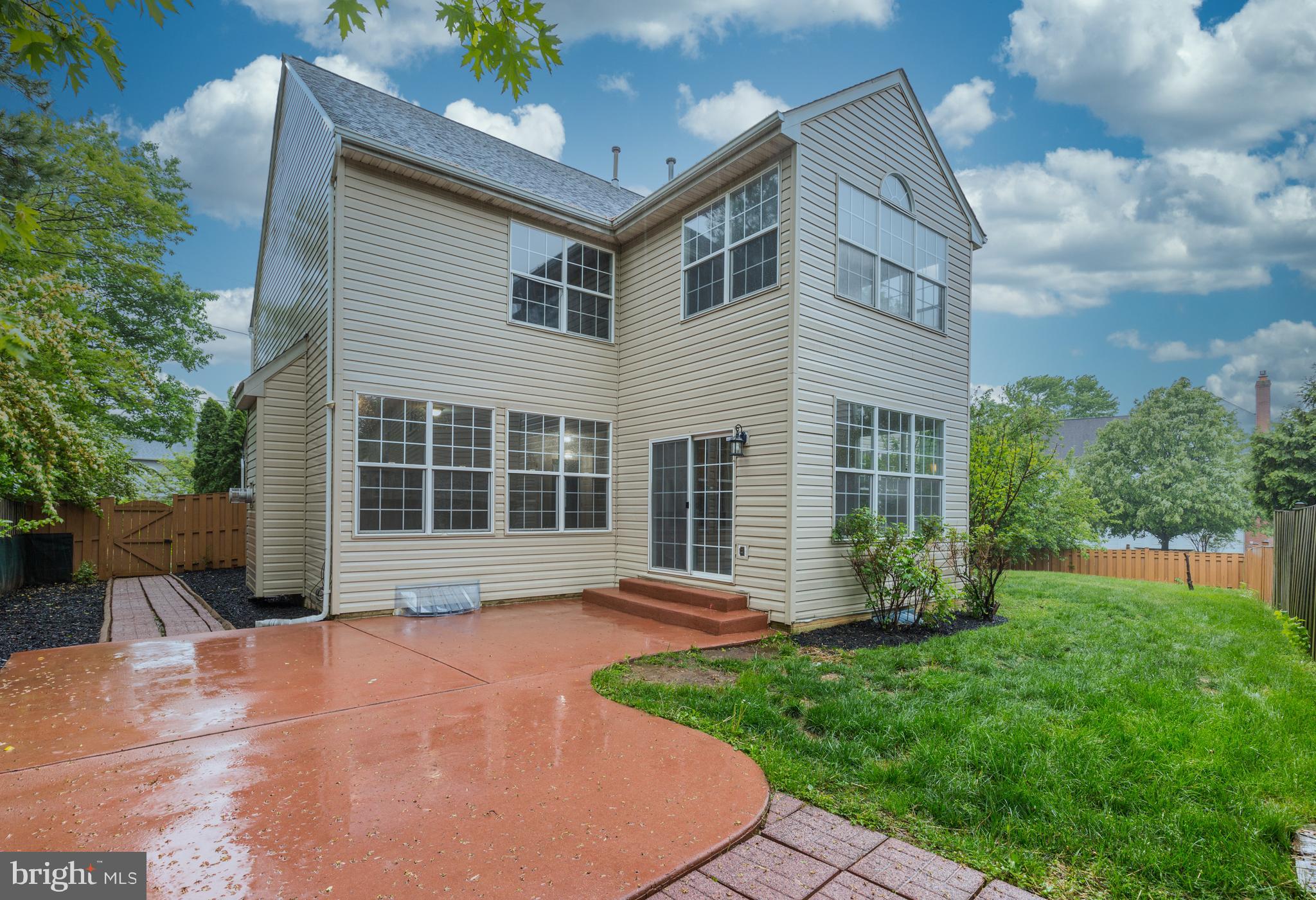2048 Madrillon Road Vienna, VA 22182 - Photo 57 of 59 patio