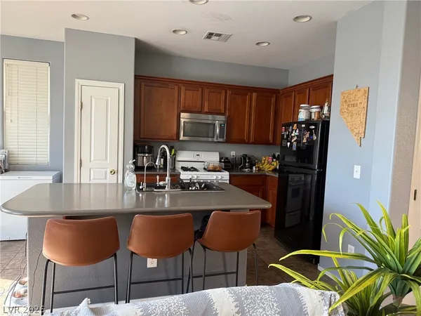 $1,900 | 8962 Rutherford Grove Street, Las Vegas, NV 89148