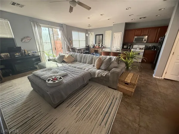 $1,900 | 8962 Rutherford Grove Street, Las Vegas, NV 89148